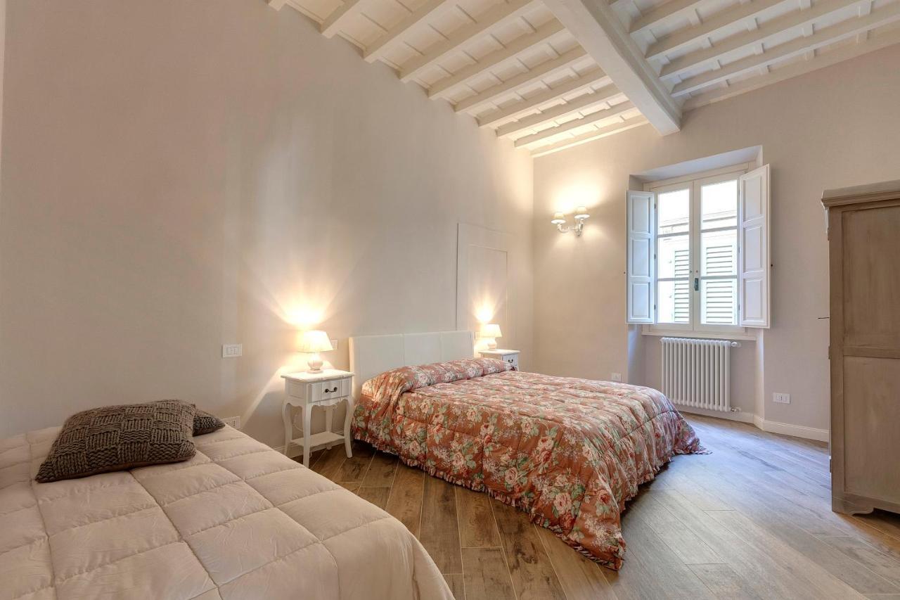 Lambert Apartment Firenze Bagian luar foto